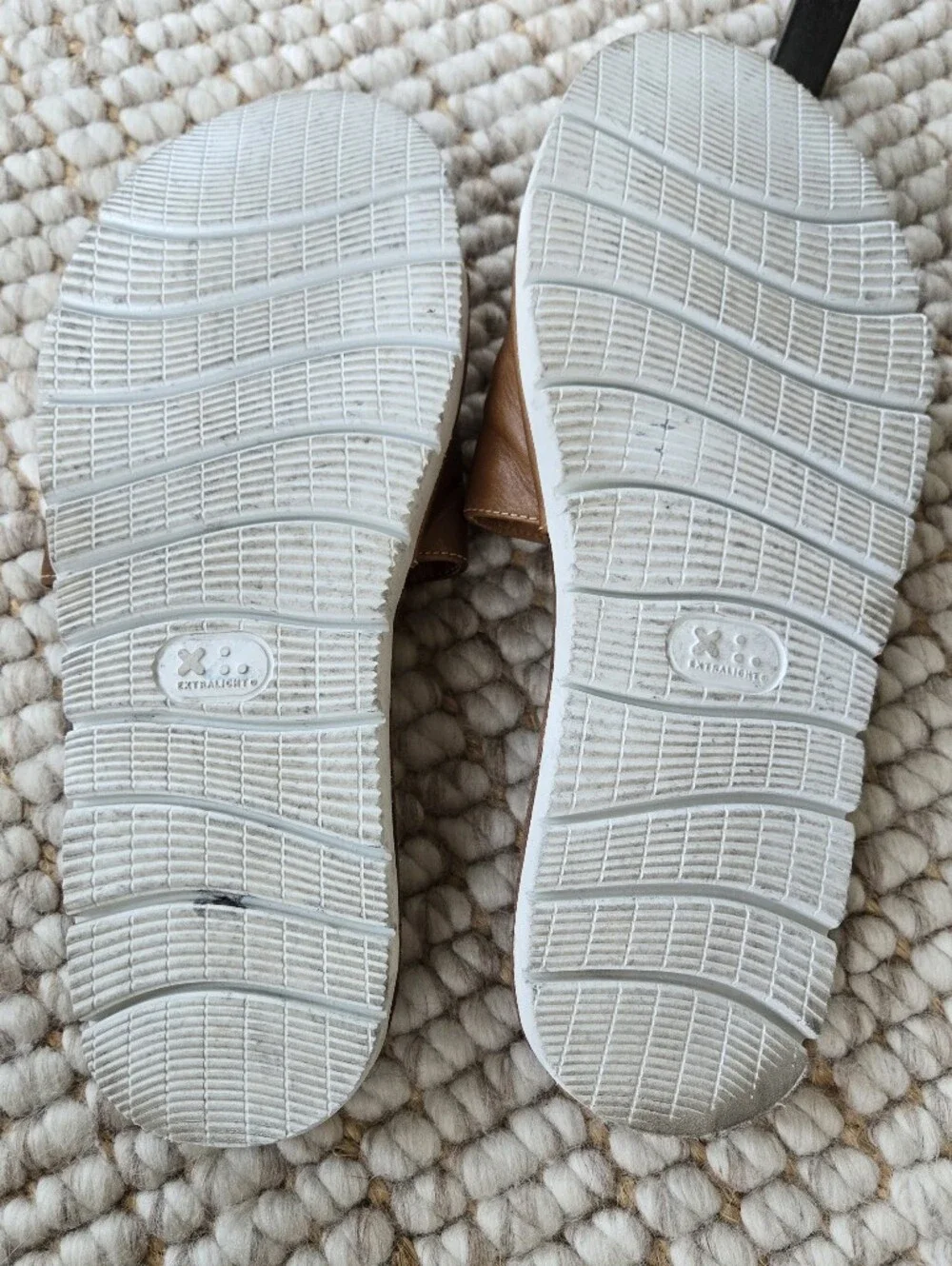 JOHNSTON & MURPHY Thea Flat TAN LEATHER Slide Band SANDALS 10 Sporty Padded Foot